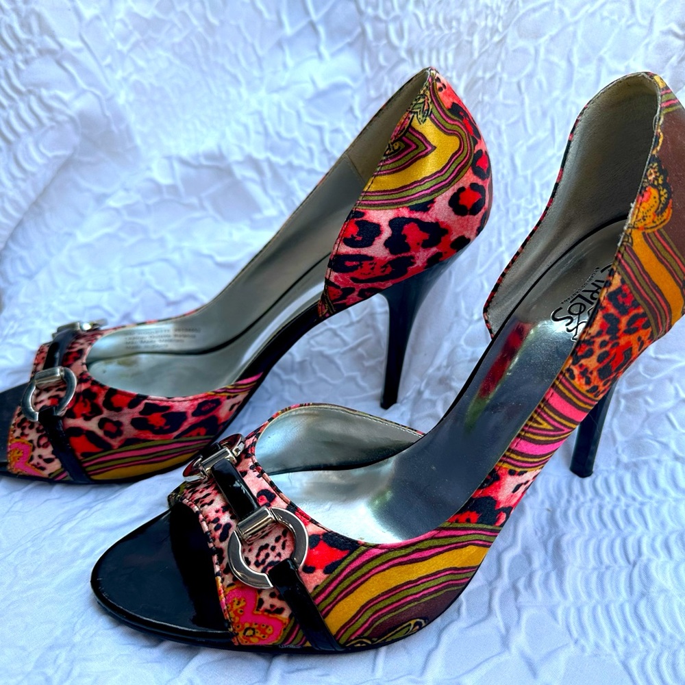 Colorful Eclectic Heels * Pink Animal Print Pumps * Worn once * Size 8